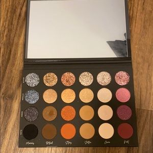 Tati Beauty Textured Neutrals Palette
